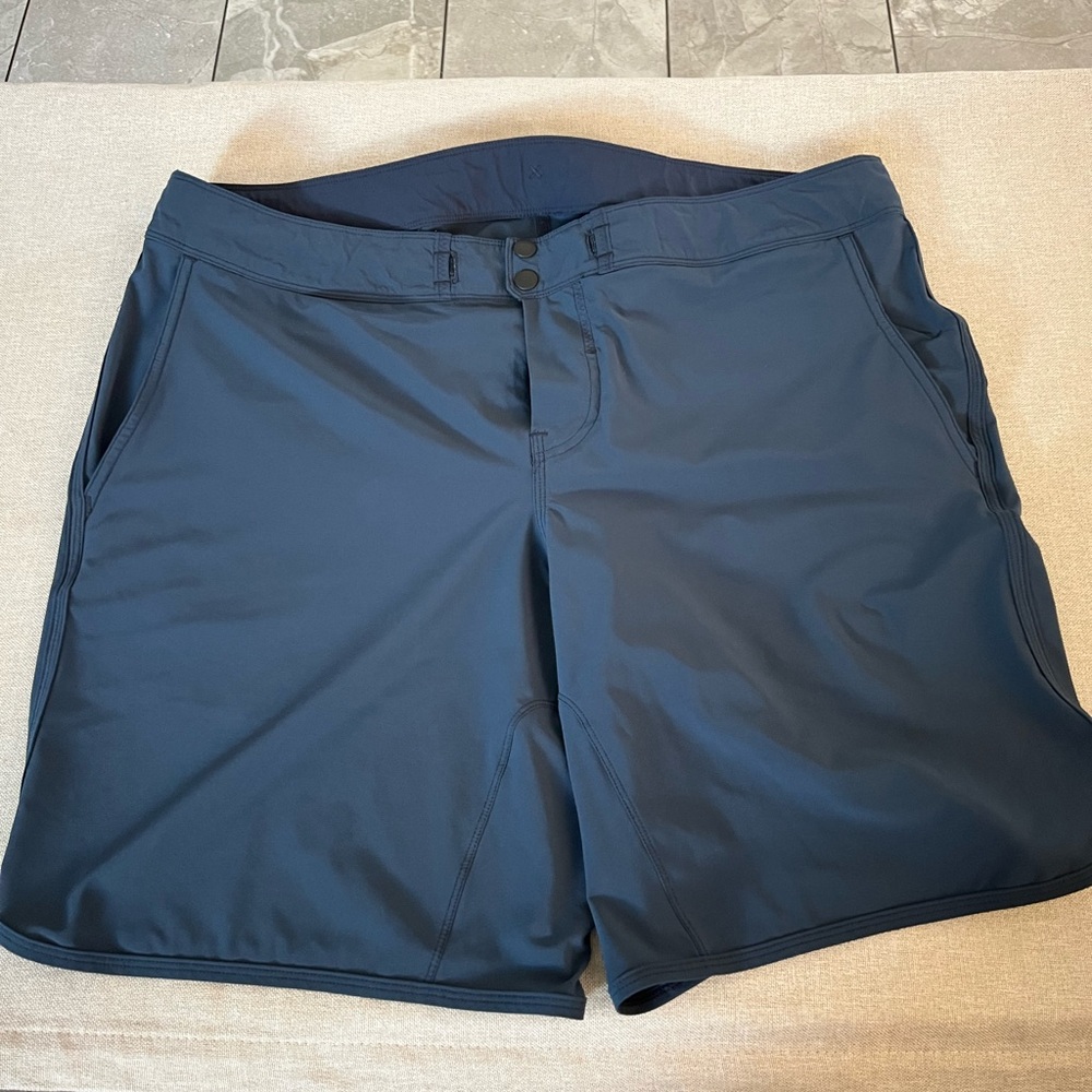 Lululemon Short - Picture 3 of 6